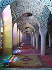 تجلی مفهوم حرکت در معماری معاصر ایران ( باغ های ایرانی و خانه های سنتی )
